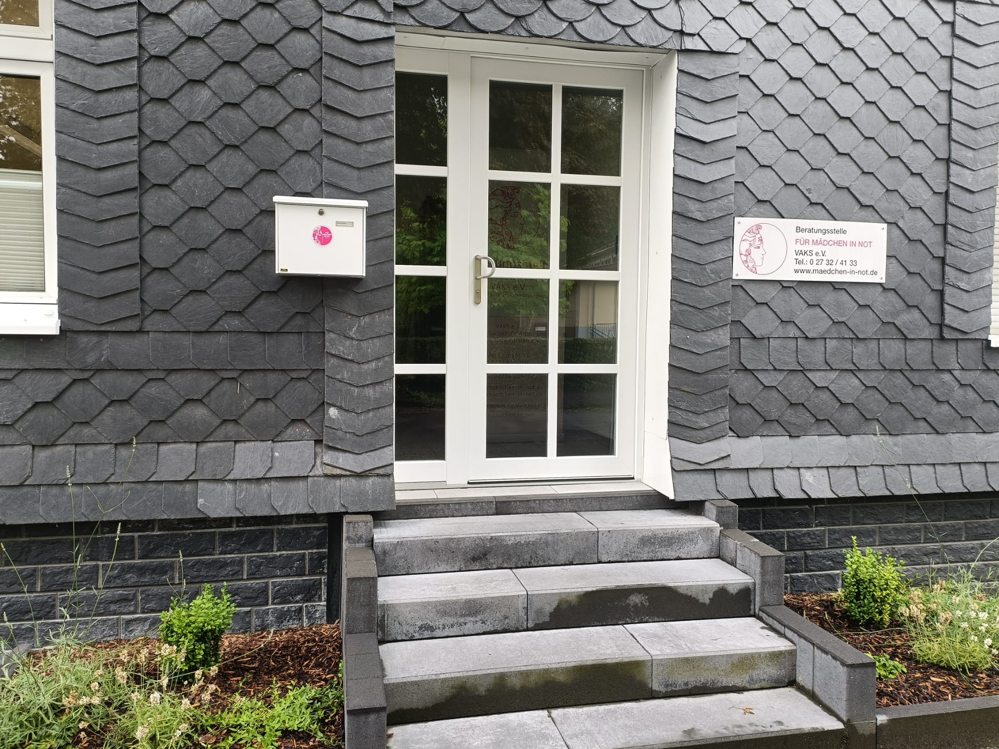 maedchen-in-not_202
