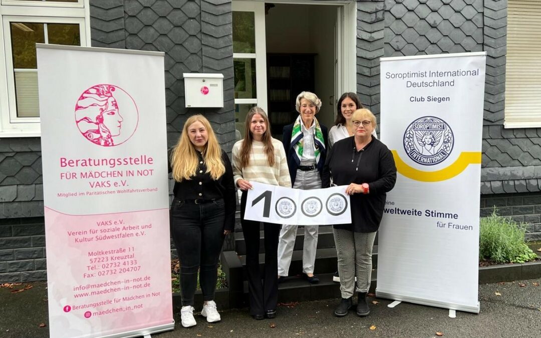 Soroptimist International-Club Siegen unterstützt Beratungsstelle FÜR MÄDCHEN IN NOT mit 1000 € Spende aus den Erlösen der FrauenKino-Abende